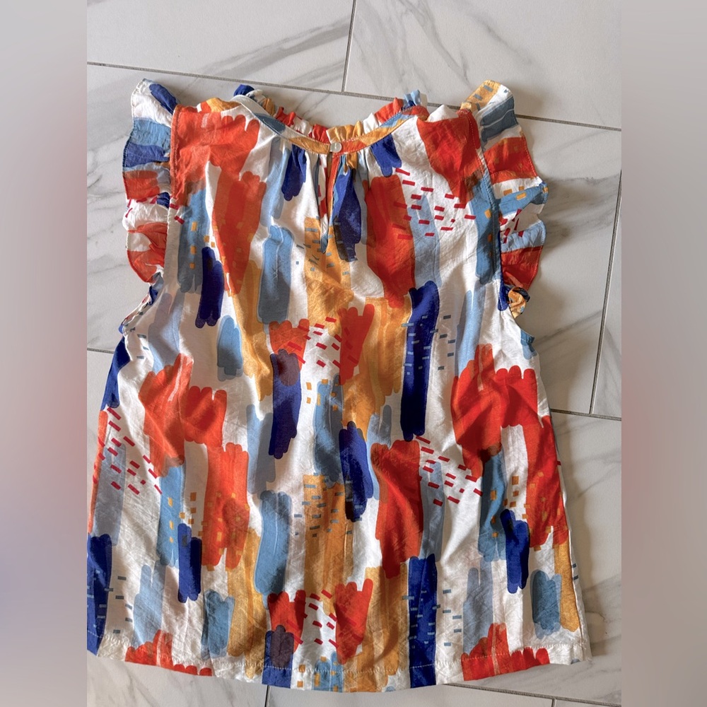 Women’s Spring top. THML Patterned, Ruffled sleeve, multi-colored blouse.